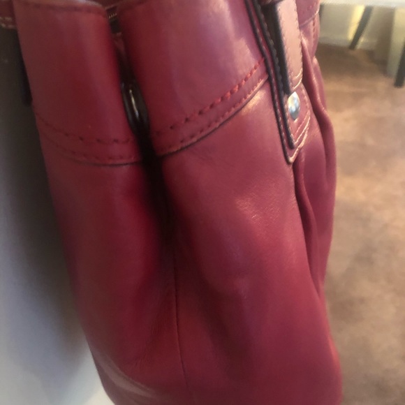 GENUINE LEATHER VINTAGE COACH LEGACY SATCHEL WITH SERIAL NUMBER.  MAKE AN OFFER - Picture 4 of 15